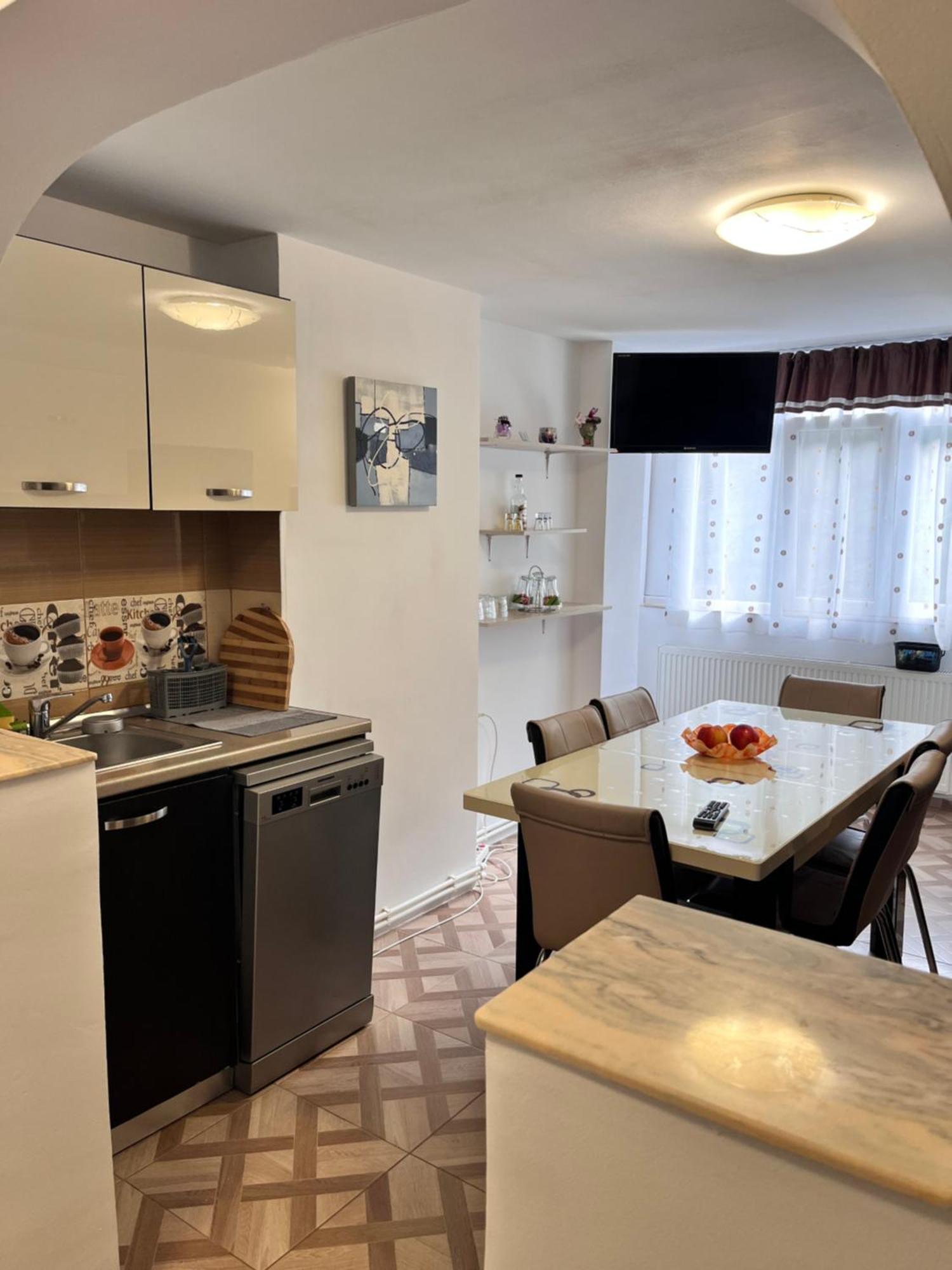 Apartament Maria 1 Băile Herculane Eksteriør billede